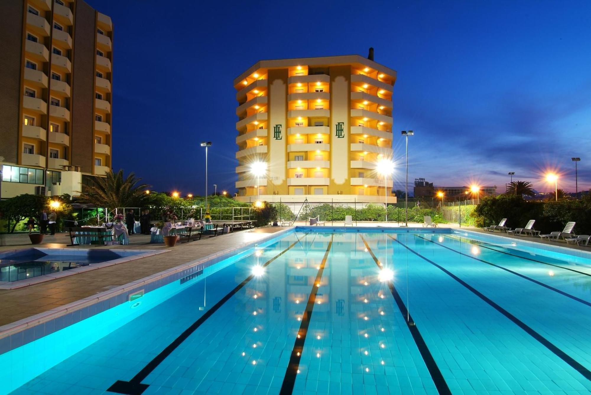 Grand Eurhotel Montesilvano Exterior photo